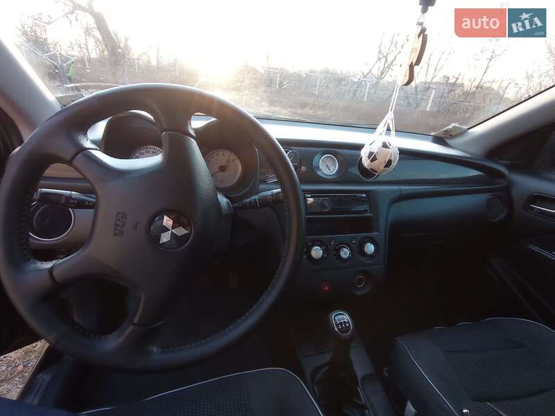 Хэтчбек Mitsubishi Outlander 2008 в Виноградове