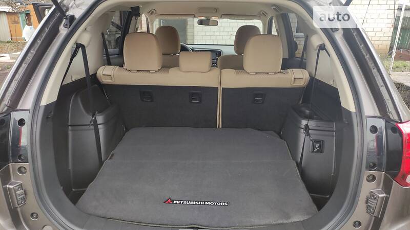 Внедорожник / Кроссовер Mitsubishi Outlander 2019 в Мукачево фото 11 Внедорожник / Кроссовер Mitsubishi Outlander 2019 в Мукачево