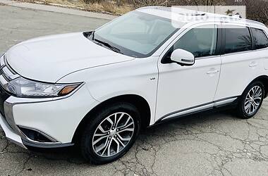 Mitsubishi Outlander 2017