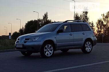 Позашляховик / Кросовер Mitsubishi Outlander 2005 в Стрию