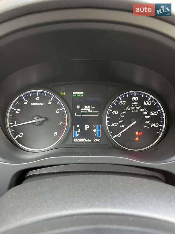Внедорожник / Кроссовер Mitsubishi Outlander 2015 в Львове