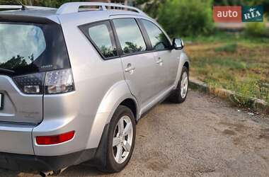 Внедорожник / Кроссовер Mitsubishi Outlander 2008 в 