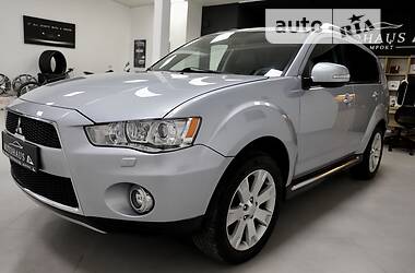 Mitsubishi Outlander 2012