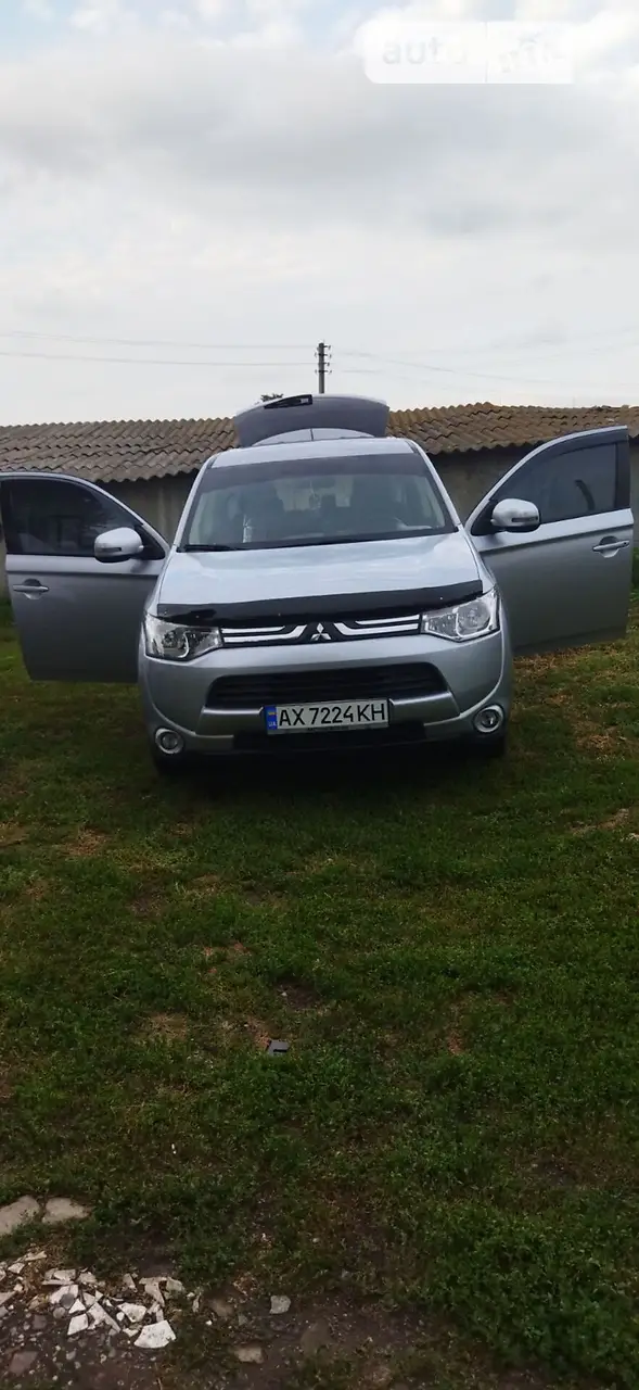 2013 Mitsubishi Outlander - мініатюра 31