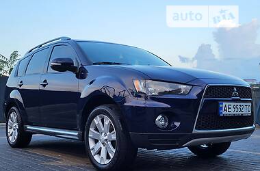 Mitsubishi Outlander 2012