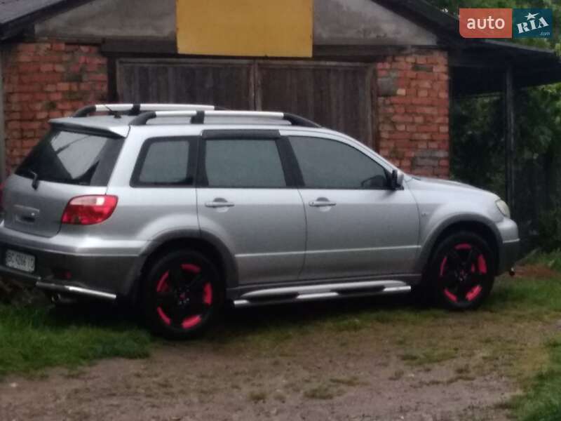 Внедорожник / Кроссовер Mitsubishi Outlander 2006 в Львове
