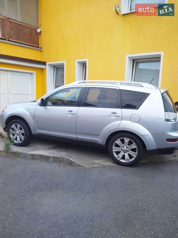 Позашляховик / Кросовер Mitsubishi Outlander 2007 в Охтирці