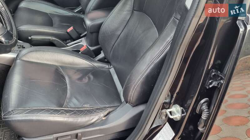 Позашляховик / Кросовер Mitsubishi Outlander 2007 в Бершаді фото 27 Позашляховик / Кросовер Mitsubishi Outlander 2007 в Бершаді