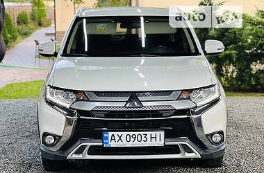 Mitsubishi Outlander 2018