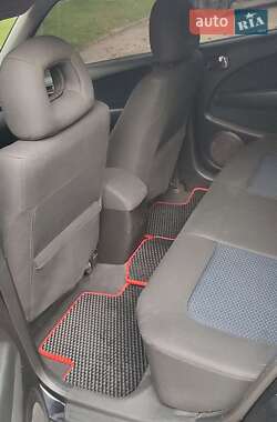 Позашляховик / Кросовер Mitsubishi Outlander 2009 в Львові