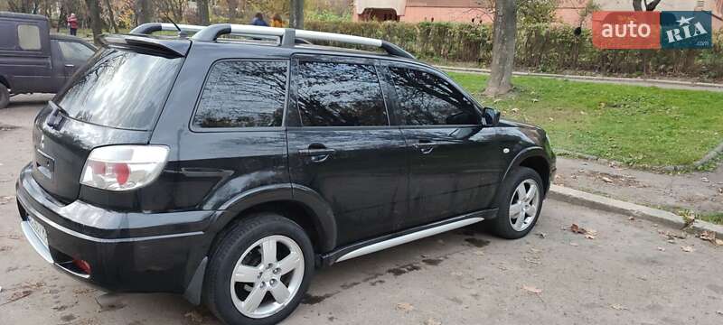 Внедорожник / Кроссовер Mitsubishi Outlander 2009 в Львове