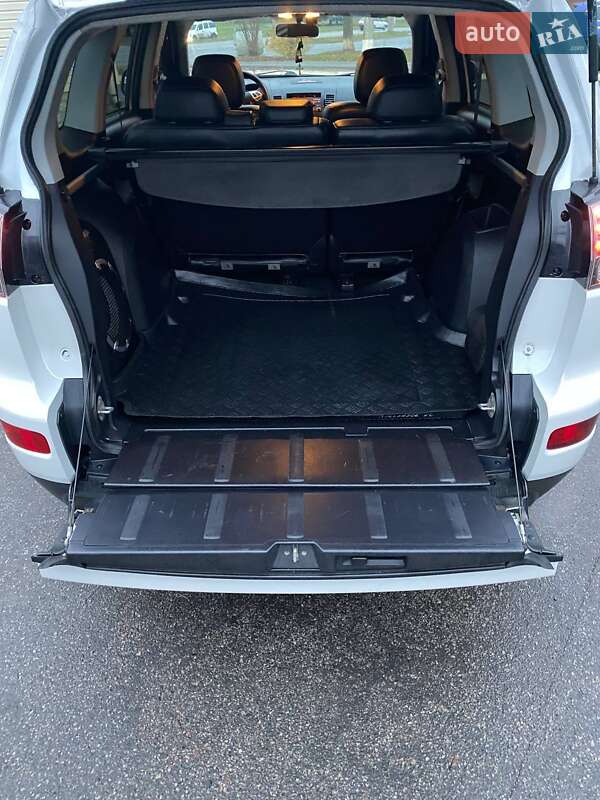 Внедорожник / Кроссовер Mitsubishi Outlander 2008 в Полтаве