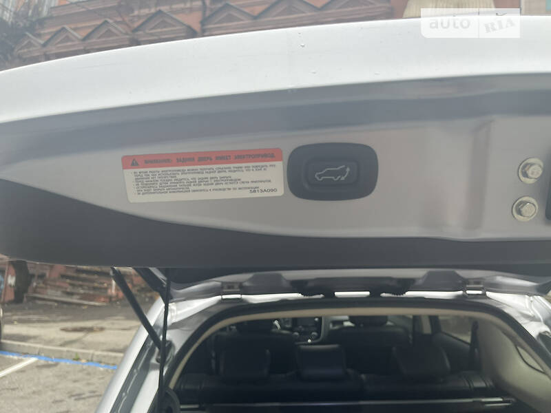 Внедорожник / Кроссовер Mitsubishi Outlander 2012 в Днепре