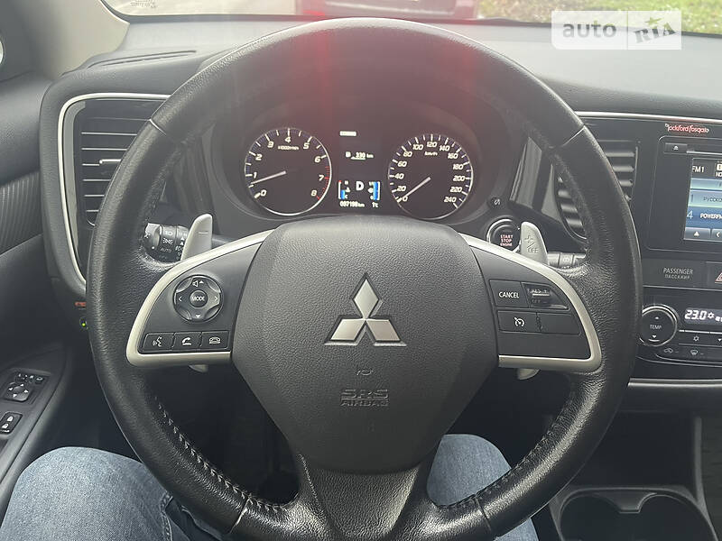 Внедорожник / Кроссовер Mitsubishi Outlander 2012 в Днепре