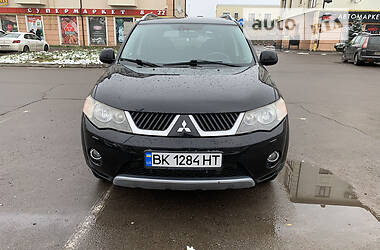 Внедорожник / Кроссовер Mitsubishi Outlander 2009 в Ровно