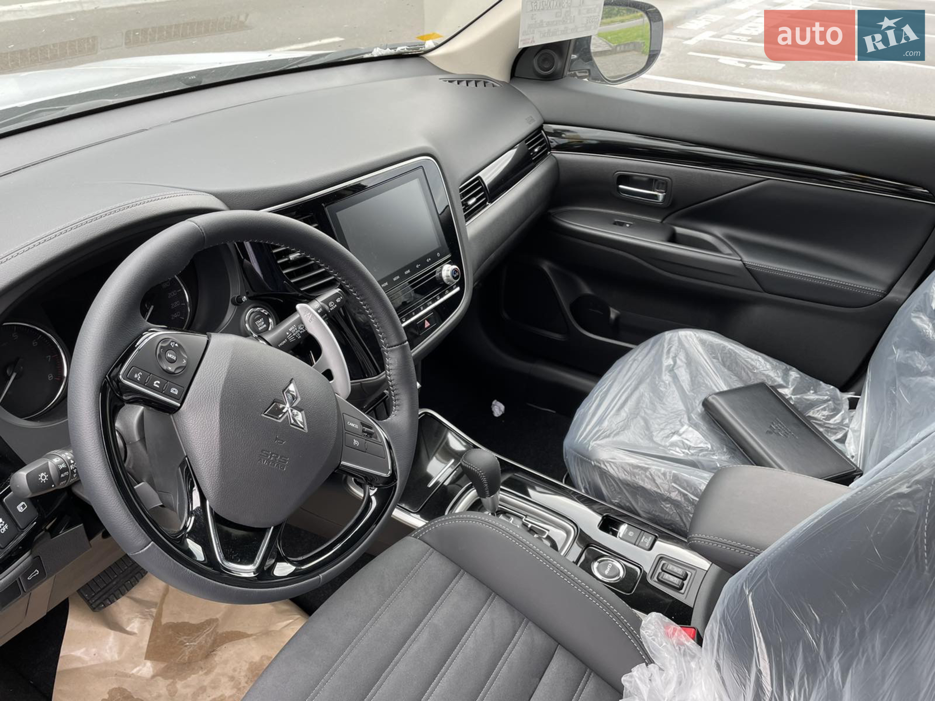 2021 Mitsubishi Outlander - мініатюра 15