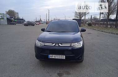 Внедорожник / Кроссовер Mitsubishi Outlander 2014 в Запорожье