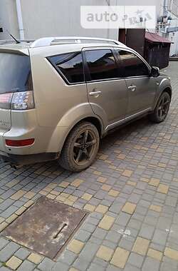 Внедорожник / Кроссовер Mitsubishi Outlander 2008 в Николаеве