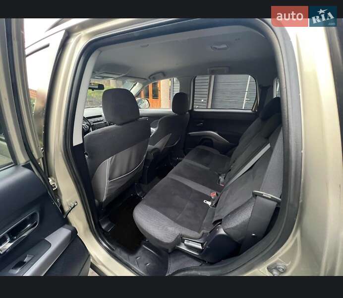 Позашляховик / Кросовер Mitsubishi Outlander 2008 в Житомирі