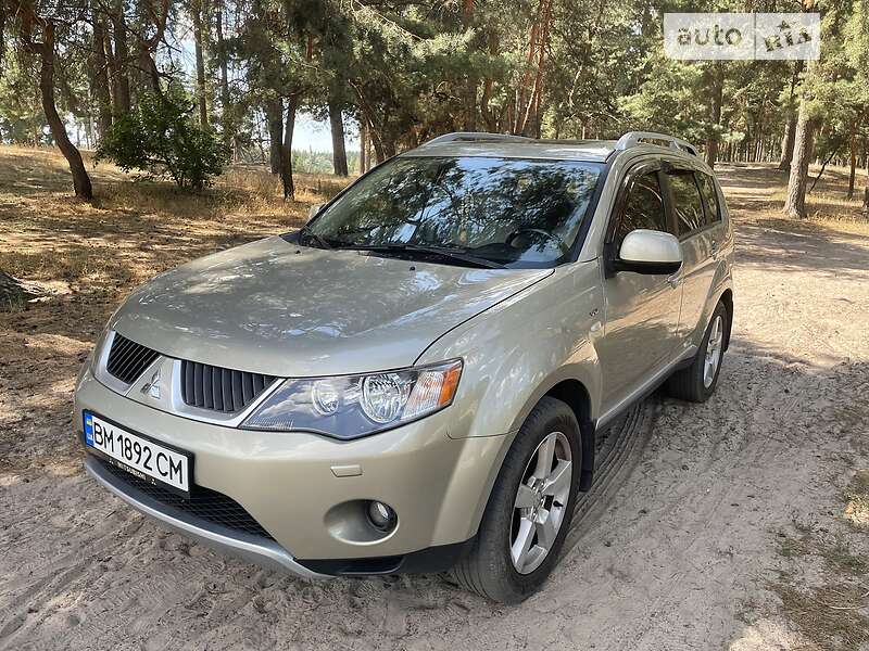 Внедорожник / Кроссовер Mitsubishi Outlander 2007 в Ахтырке