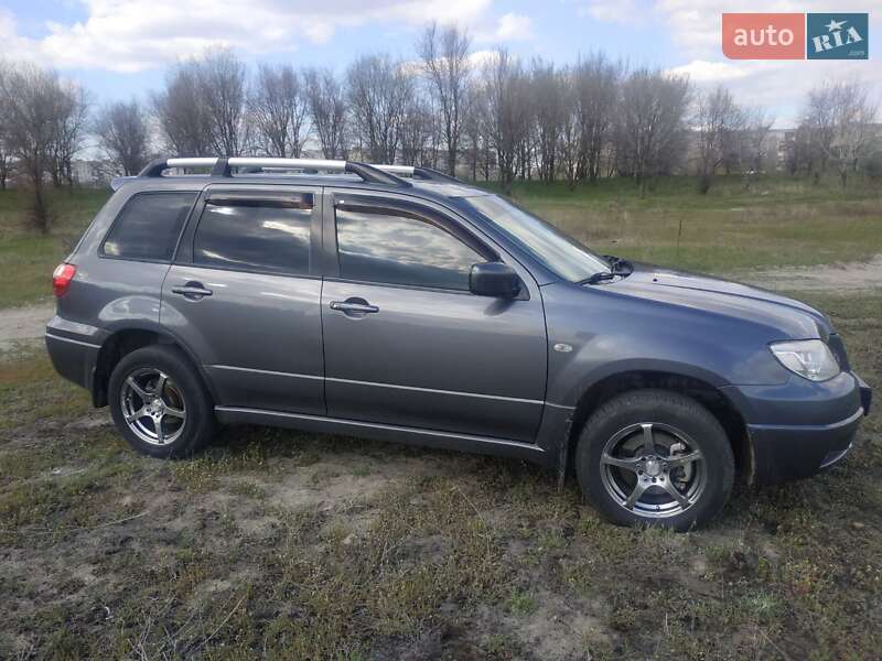 Позашляховик / Кросовер Mitsubishi Outlander 2006 в Дніпрі