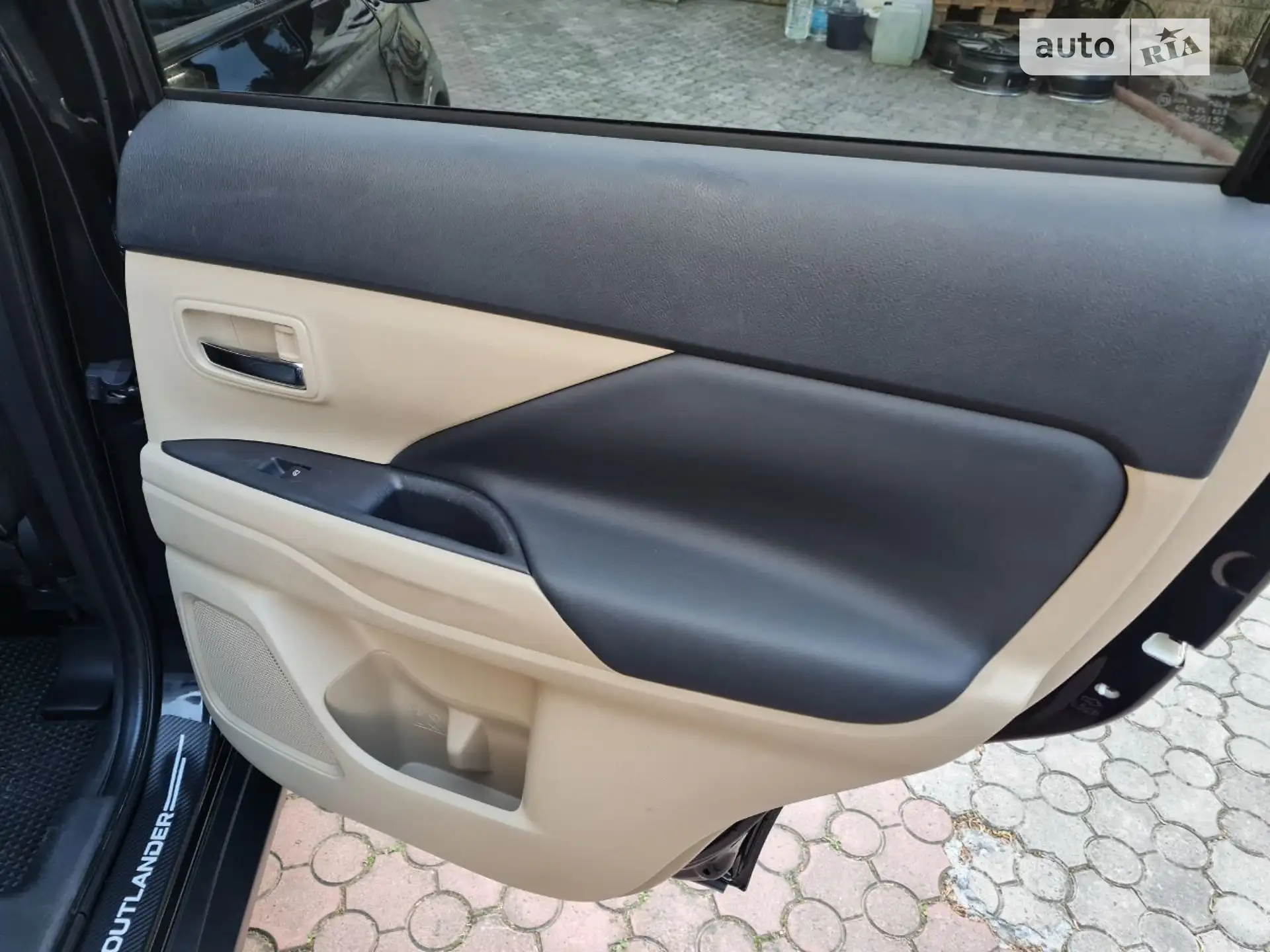 2019 Mitsubishi Outlander - мініатюра 28