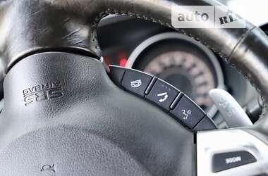 Внедорожник / Кроссовер Mitsubishi Outlander 2012 в 