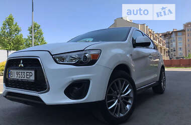 Внедорожник / Кроссовер Mitsubishi Outlander 2014 в Киеве