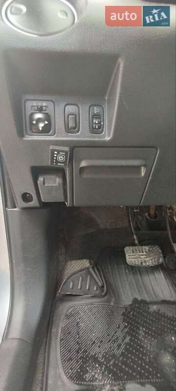 Позашляховик / Кросовер Mitsubishi Outlander 2004 в Теофіполі фото 6 Позашляховик / Кросовер Mitsubishi Outlander 2004 в Теофіполі