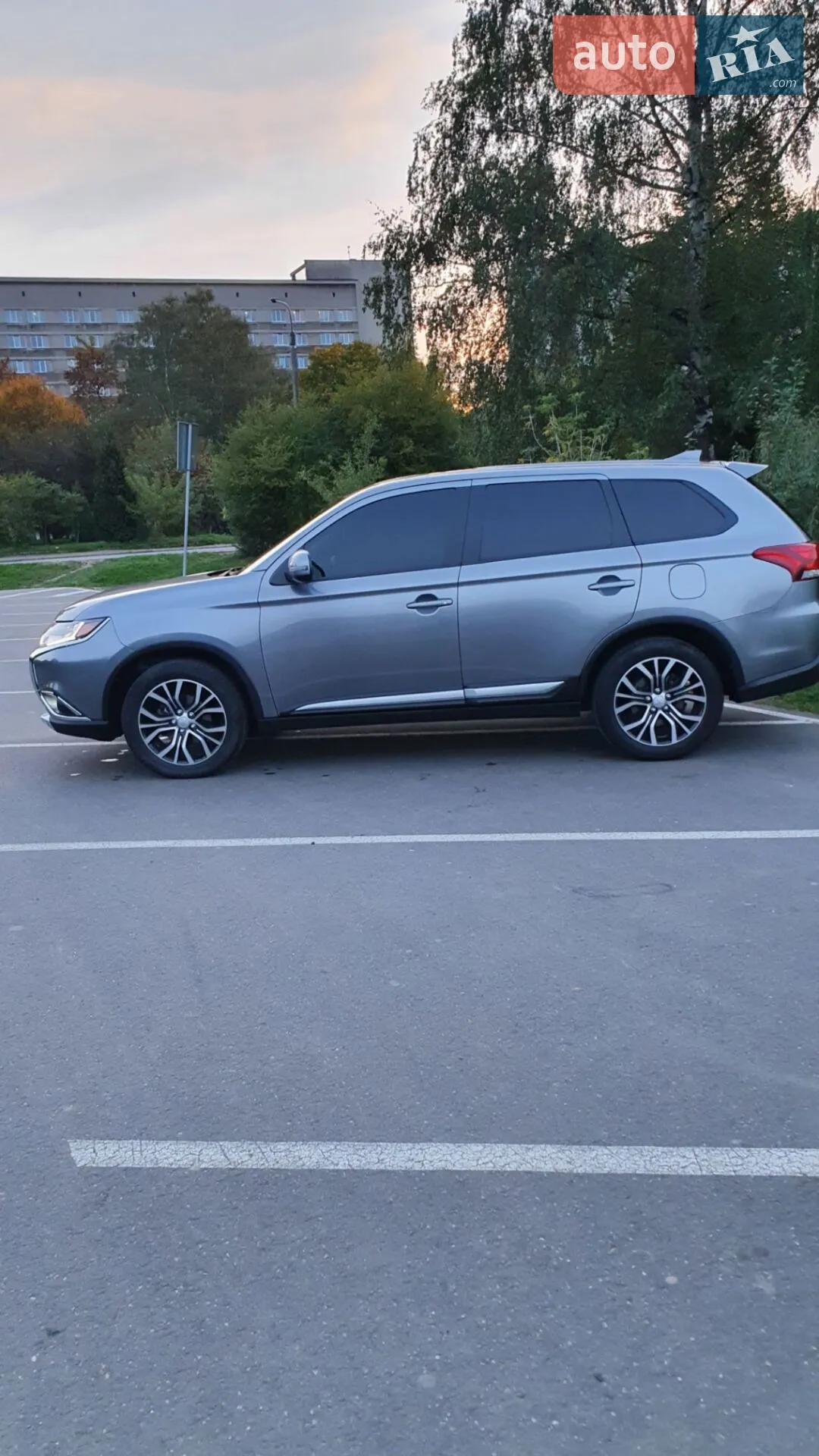 2017 Mitsubishi Outlander - мініатюра 3