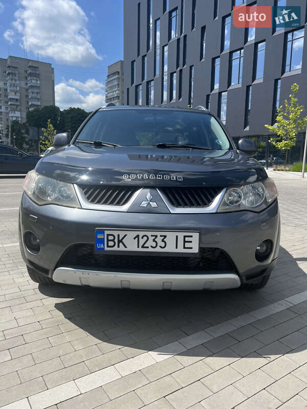 Внедорожник / Кроссовер Mitsubishi Outlander 2007 в Ровно фото 16 Внедорожник / Кроссовер Mitsubishi Outlander 2007 в Ровно