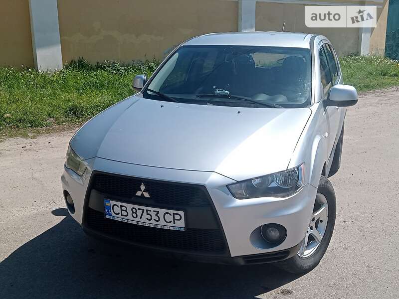 Внедорожник / Кроссовер Mitsubishi Outlander 2010 в Чернигове