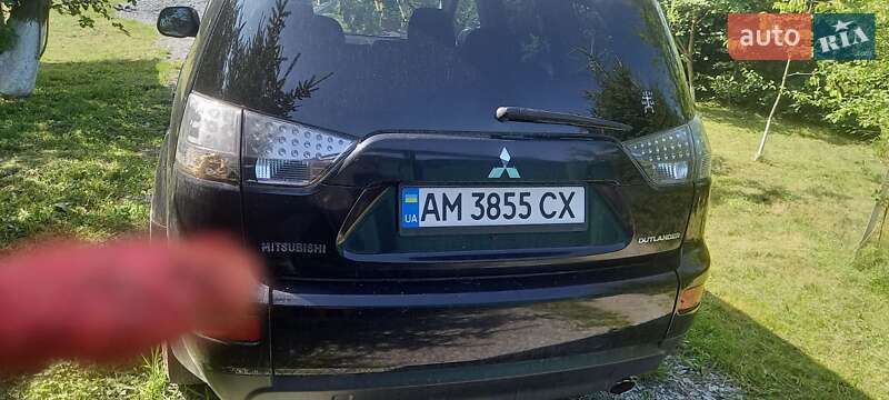 Внедорожник / Кроссовер Mitsubishi Outlander 2009 в Барановке