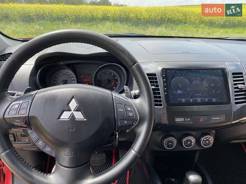 Внедорожник / Кроссовер Mitsubishi Outlander 2007 в Балте