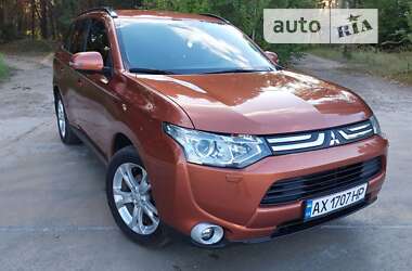 Mitsubishi outlander 2013 года