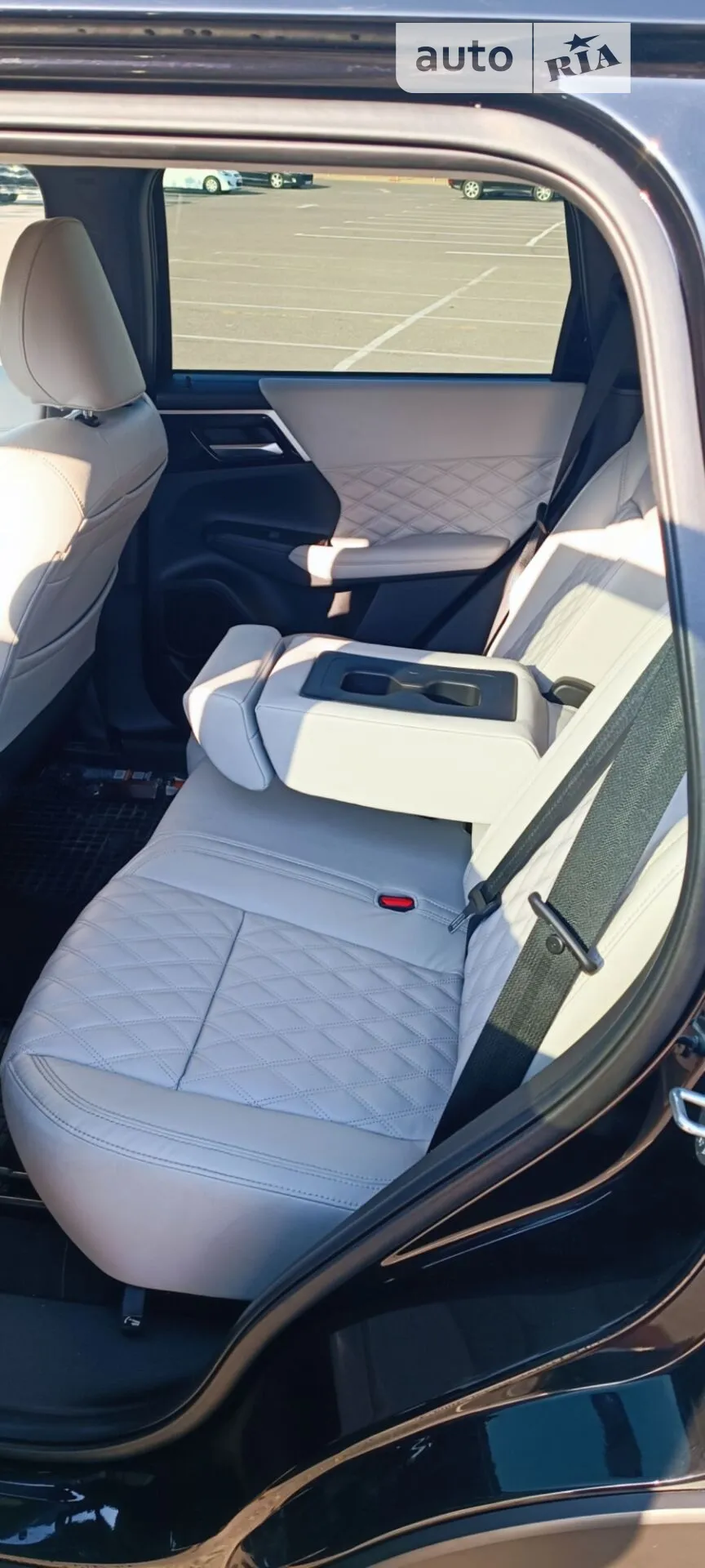 2021 Mitsubishi Outlander - мініатюра 27