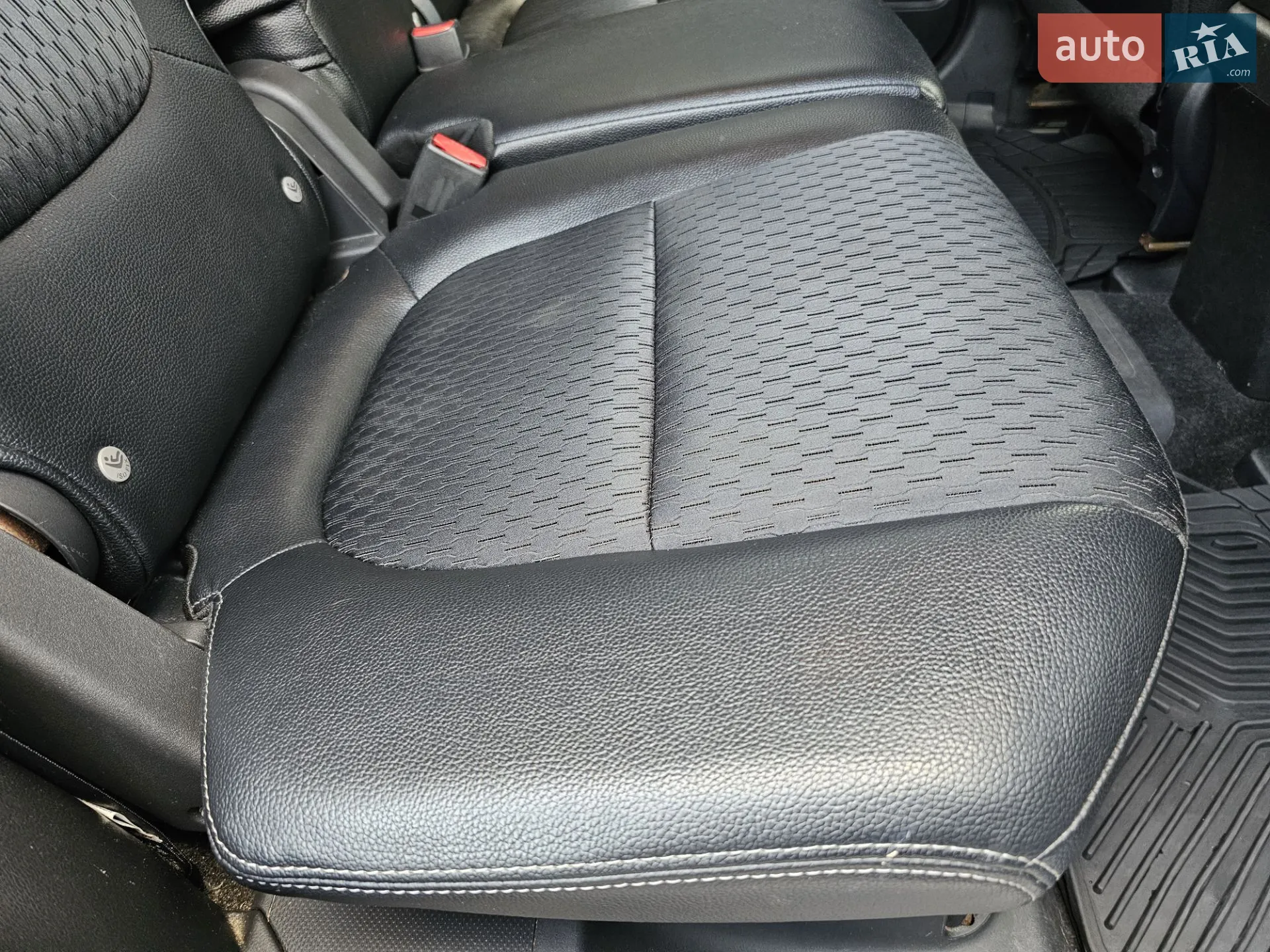2014 Mitsubishi Outlander - мініатюра 18