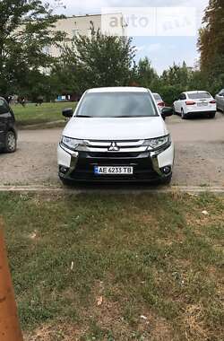 Внедорожник / Кроссовер Mitsubishi Outlander 2017 в Днепре