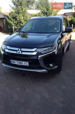 Mitsubishi Outlander 2016