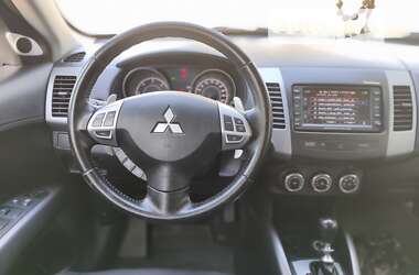 Внедорожник / Кроссовер Mitsubishi Outlander 2012 в Арцизе