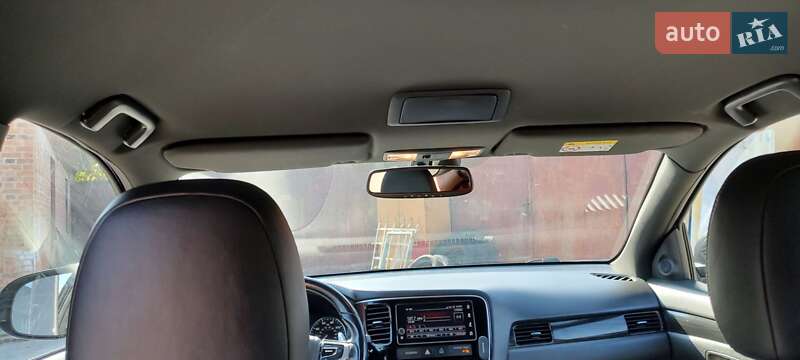 Внедорожник / Кроссовер Mitsubishi Outlander 2018 в Житомире фото 15 Внедорожник / Кроссовер Mitsubishi Outlander 2018 в Житомире