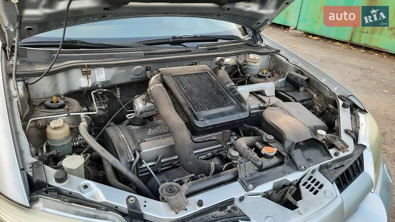 Позашляховик / Кросовер Mitsubishi Outlander 2006 в Хмельницькому