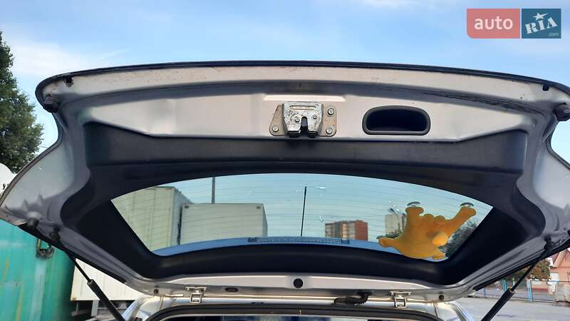 Позашляховик / Кросовер Mitsubishi Outlander 2006 в Хмельницькому