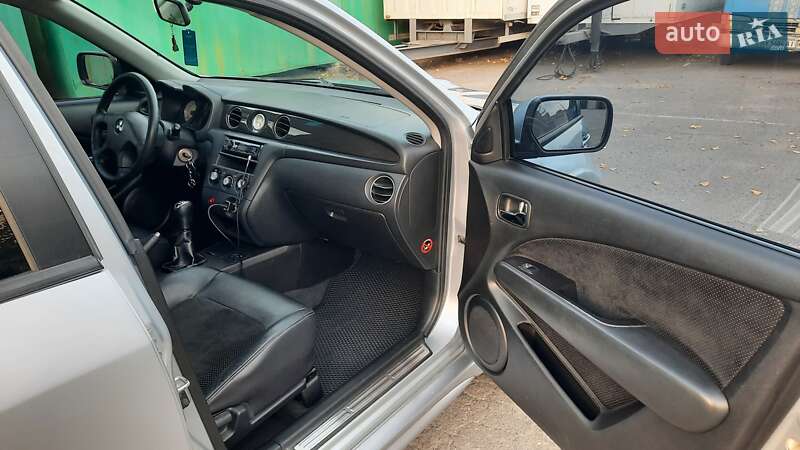 Позашляховик / Кросовер Mitsubishi Outlander 2006 в Хмельницькому