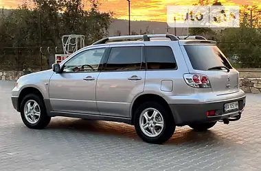 mitsubishi_outlander__51834759