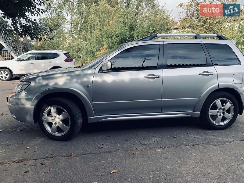 Позашляховик / Кросовер Mitsubishi Outlander 2007 в Кобеляках