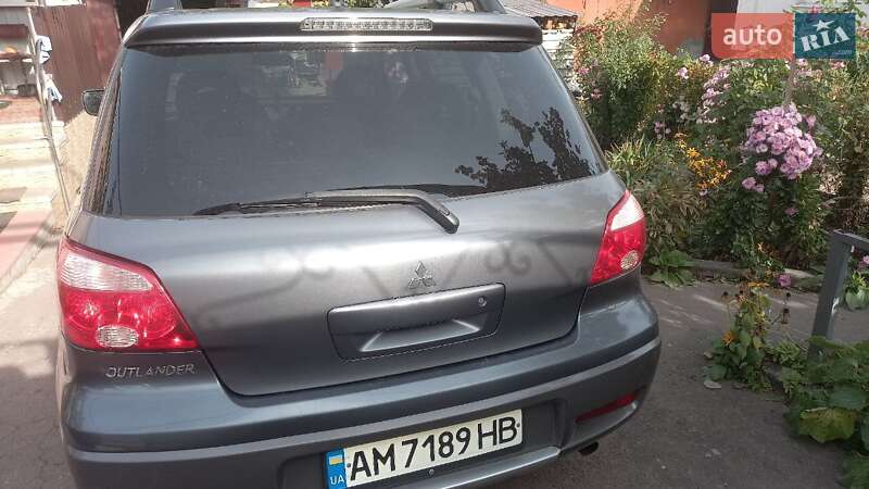 Позашляховик / Кросовер Mitsubishi Outlander 2007 в Коростені