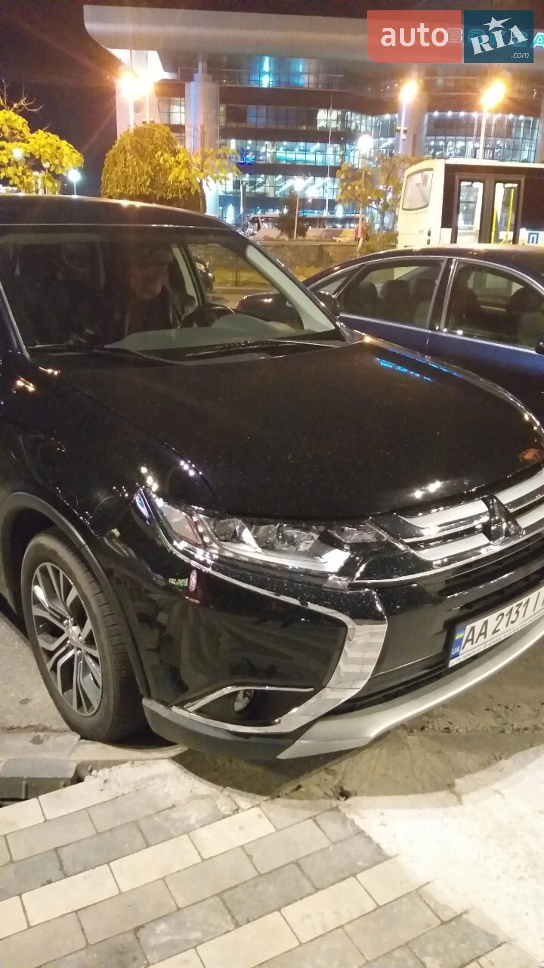 2016 Mitsubishi Outlander - мініатюра 17