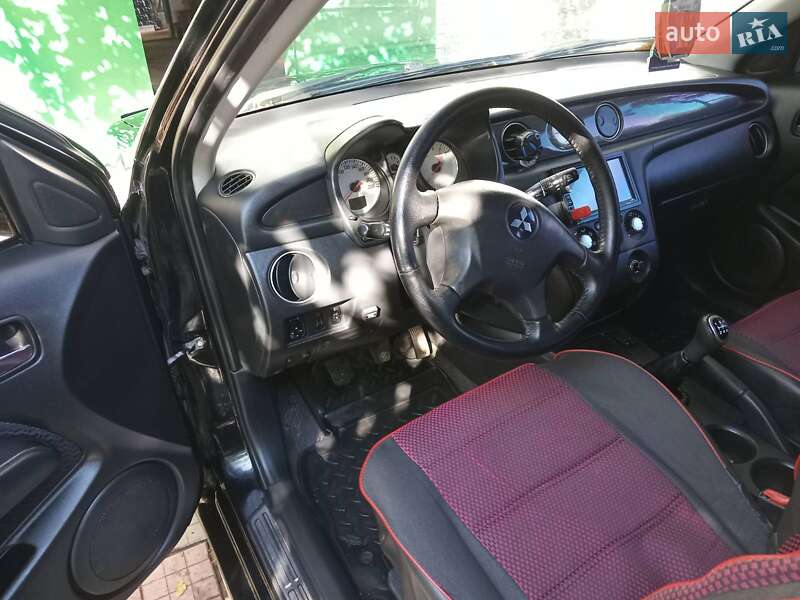 Внедорожник / Кроссовер Mitsubishi Outlander 2008 в Краснограде фото 5 Внедорожник / Кроссовер Mitsubishi Outlander 2008 в Краснограде