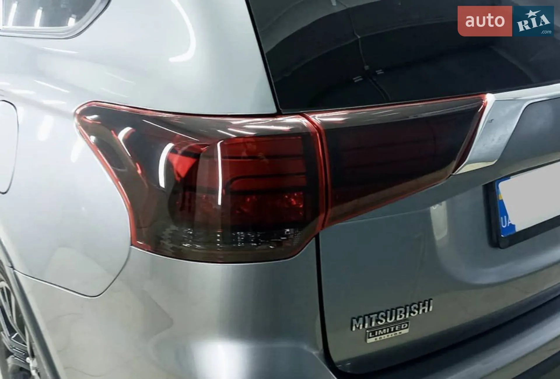 2017 Mitsubishi Outlander - мініатюра 13